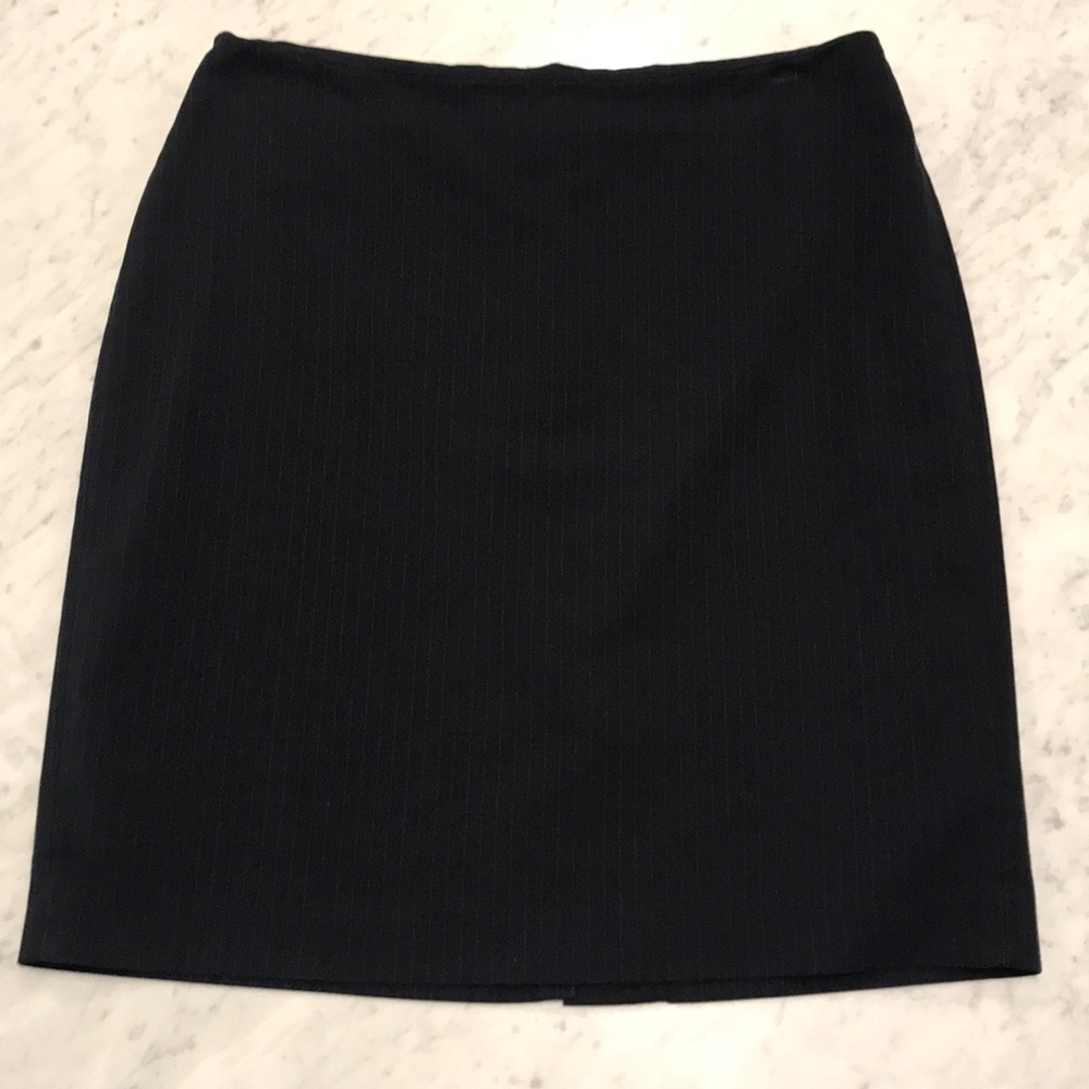 Banana Republic black pinstriped skirt